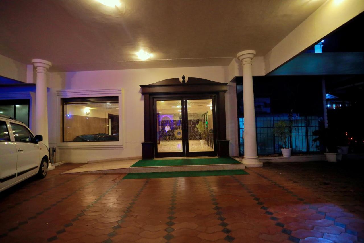 Hotel Edassery Mansion Kochi Extérieur photo