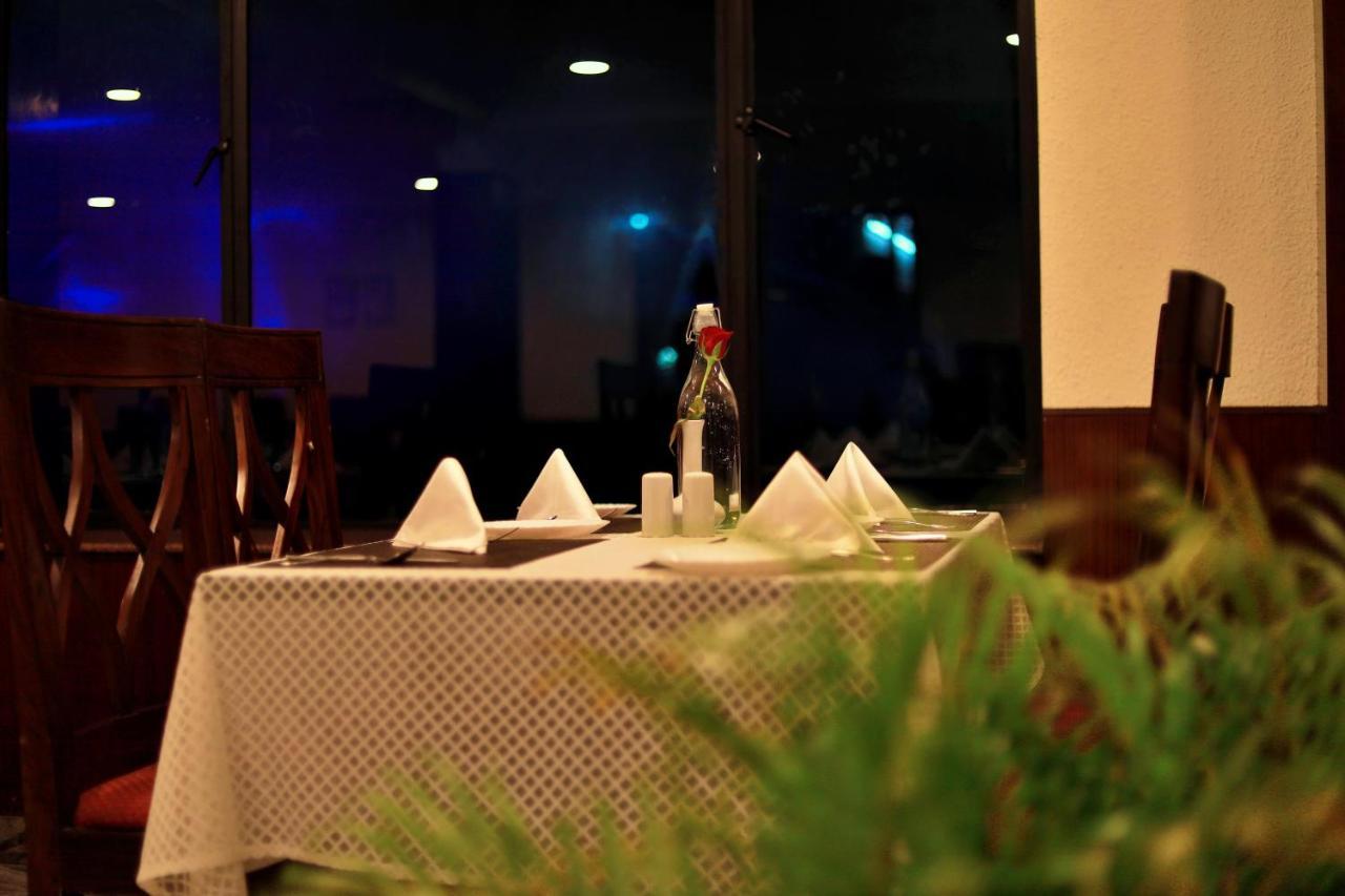 Hotel Edassery Mansion Kochi Extérieur photo