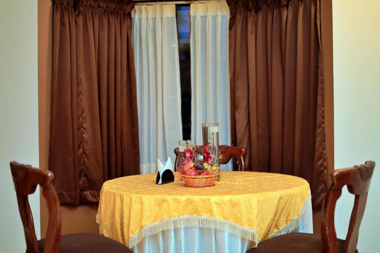 Hotel Edassery Mansion Kochi Extérieur photo